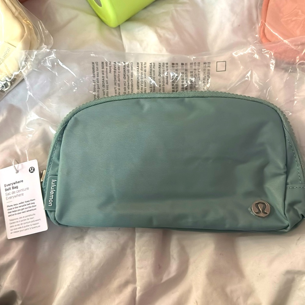 Lululemon Mint Green Cosmetic Bag